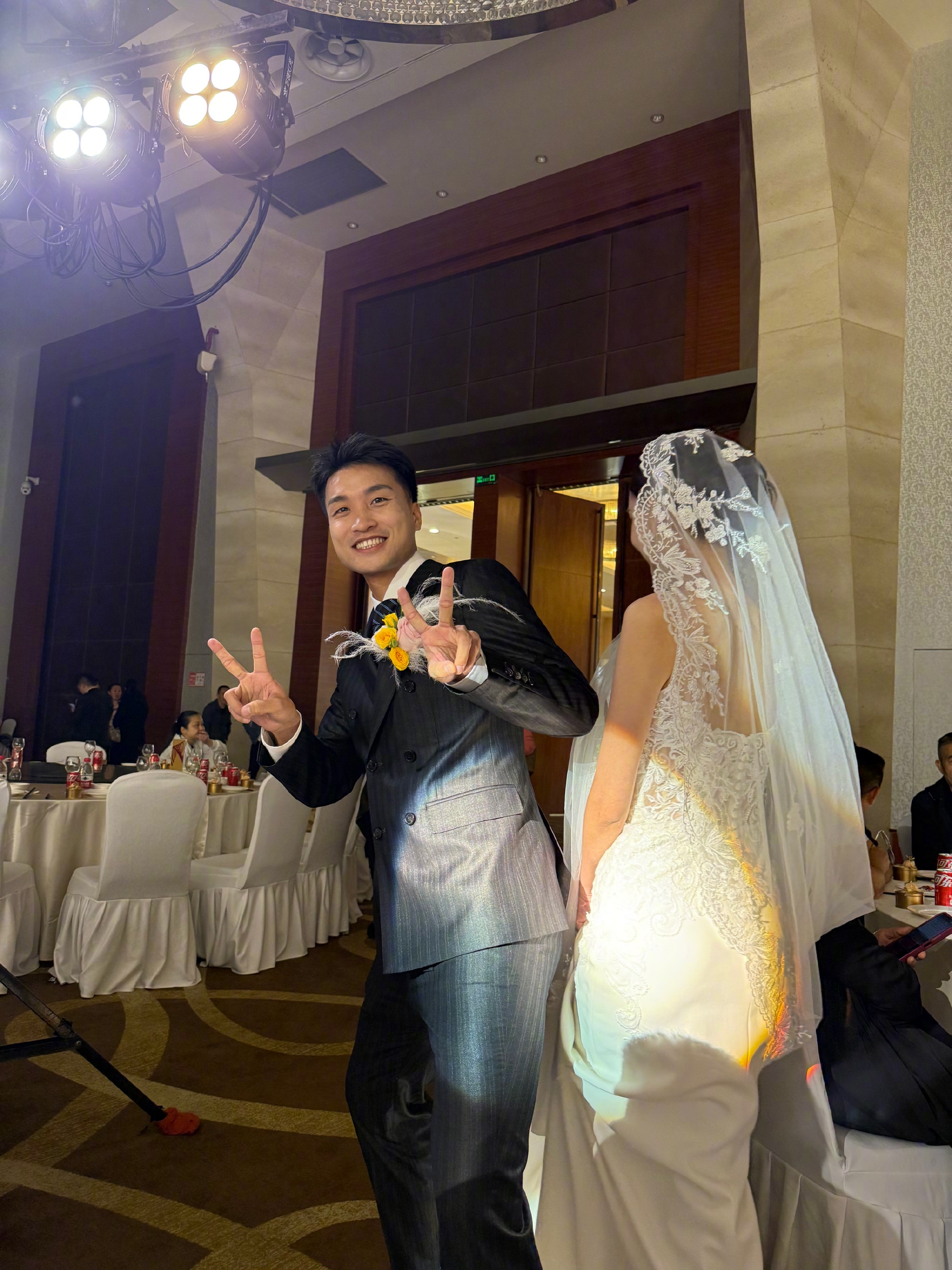 爱情修成正果 陈纯新浪漫婚礼现场甜蜜曝光