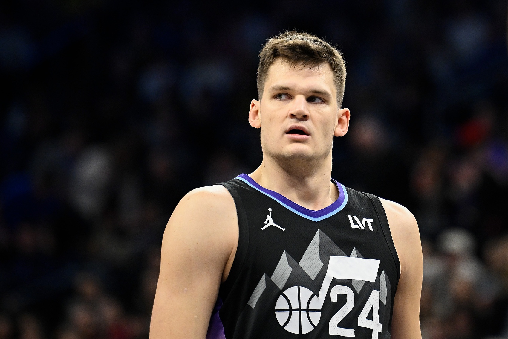 NBA多队紧盯爵士潜力中锋凯斯勒未来动向
